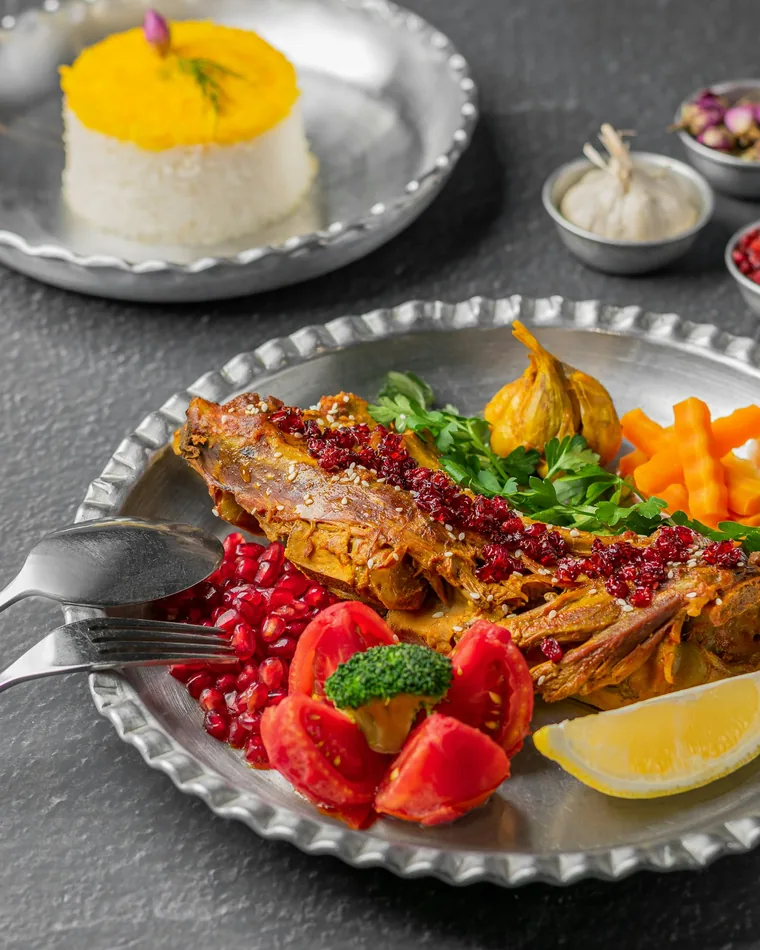 Fiskerett med meze ved siden av