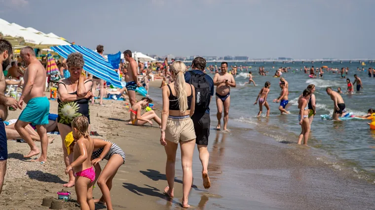 Badeliv i strandkanten